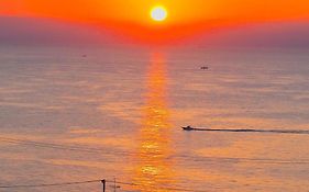 「淡路島一棟貸宿　野うさぎ 」高台から海を望む貸別荘！2023年新築離れの素泊まり