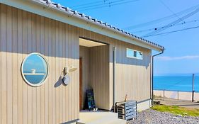「淡路島一棟貸宿　野うさぎ 」高台から海を望む貸別荘！2023年新築離れの素泊まり